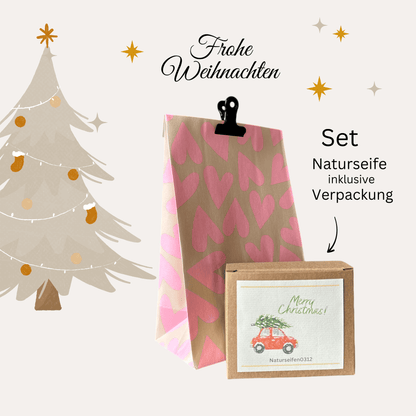 Geschenkset, Geschenkverpackung mit Seifenschachtel, Etikette auf der Schachtel Merry Christmas, Auto